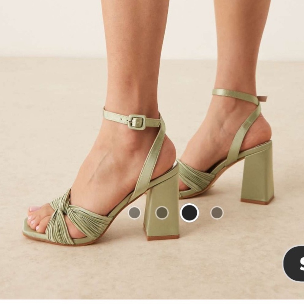 Be Mine Bridal Snuggle plisse block heel in Sage
